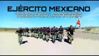 Trote militar del Ejército Mexicano  Con la Moral Alta [upl. by Leilani]