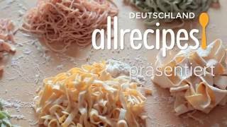 Tagliatelle selber machen mit Maschine [upl. by Eikciv753]