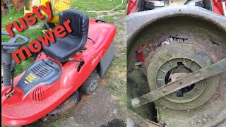 RUSTY RIDE ON LAWNMOWER CASTELGARDEN XE70 MOWER XE 70 [upl. by Tremayne]