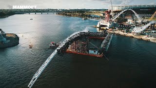 Mammoet Mega Jack System in action by the Matagarup Bridge construction [upl. by Lada]