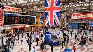 A Walk Through The London Victoria Station London England [upl. by Ahern33]