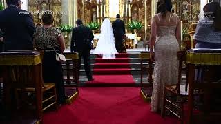 Protocolo de Entrada a la Iglesia en una Boda Católica [upl. by Ydnik416]