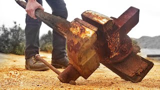 Rusty Gold  Old Bench Vise Full Restoration [upl. by Emeric377]