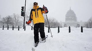 Schwerer Schneesturm wütet an der USOstküste  bislang mindestens neun Tote [upl. by Nigen172]