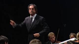 Beethoven  Riccardo Muti  Fifth Symphony  Concert [upl. by Winonah]